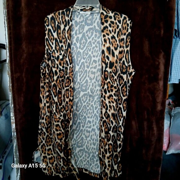 Animal print long large sleeveless cardigan, soft material with 2 front pockets - Picture 1 of 6